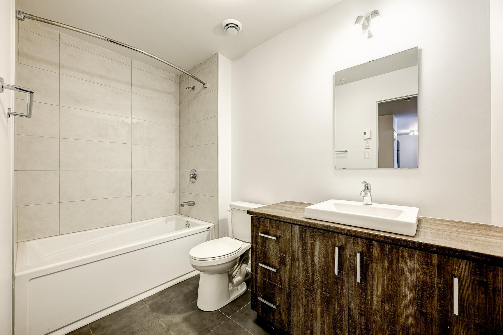 173 Boulevard Armand-Frappier - Photo 12