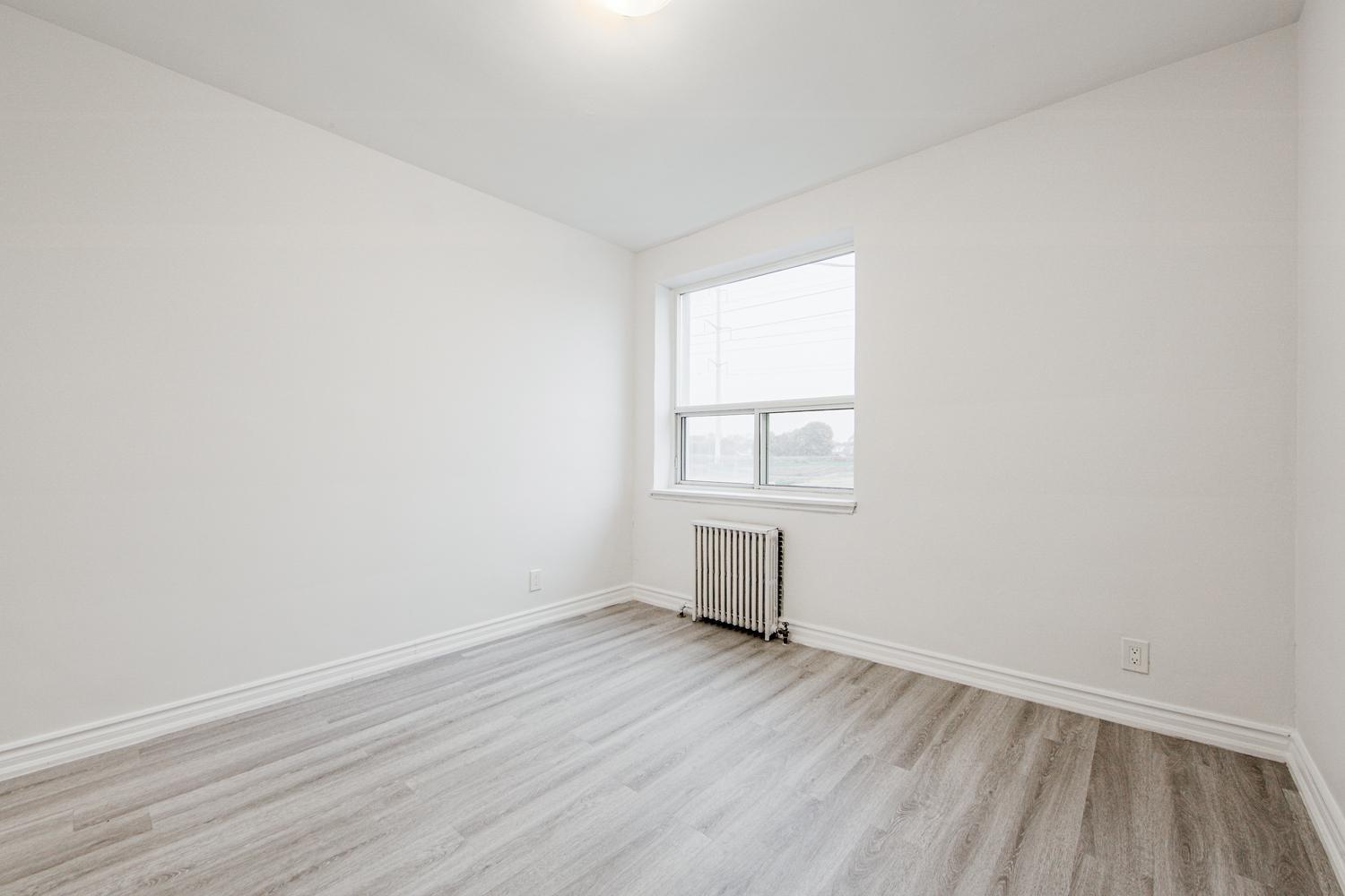 Rannock & Pharmacy Apartments - Photo 8