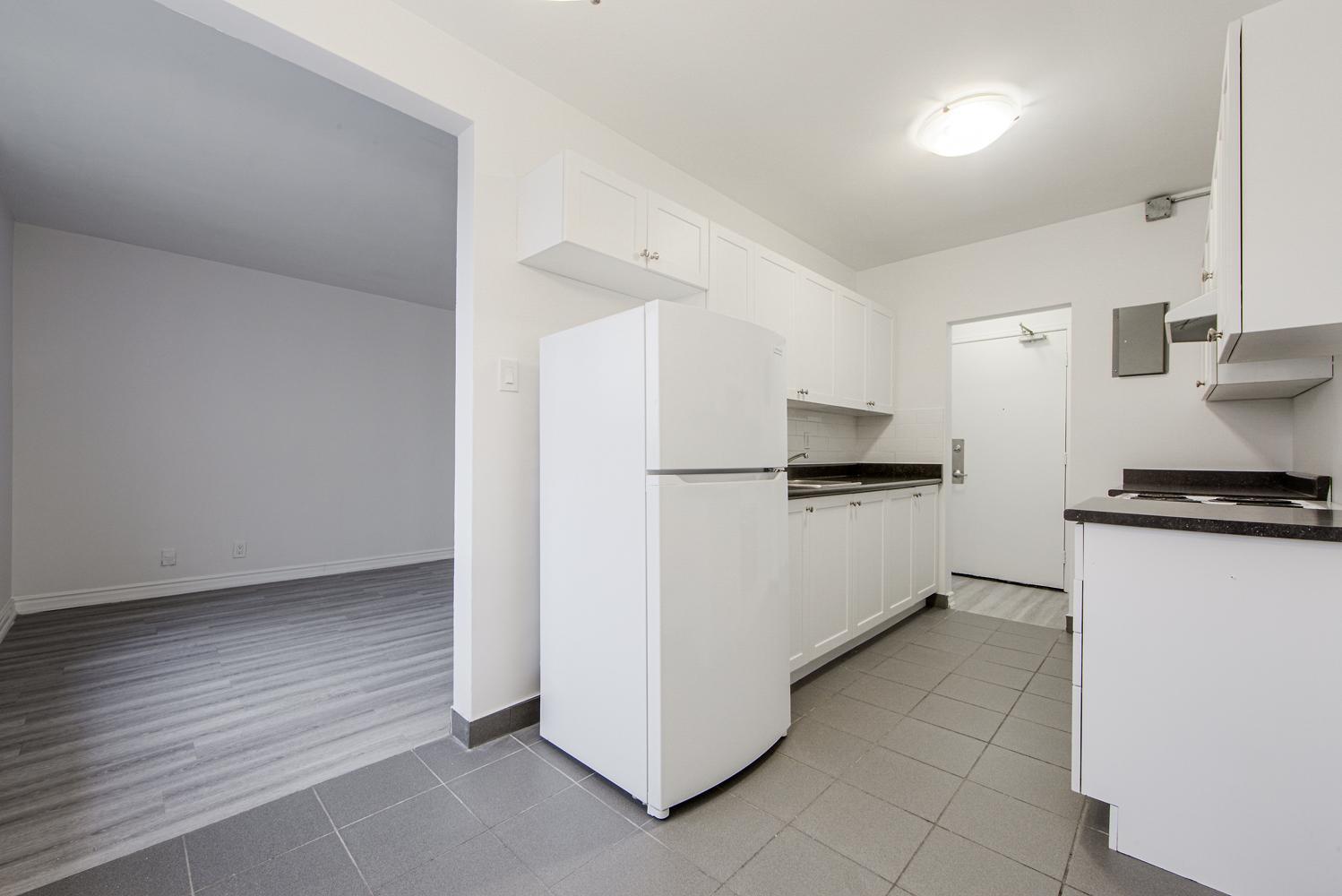 Rannock & Pharmacy Apartments - Photo 5