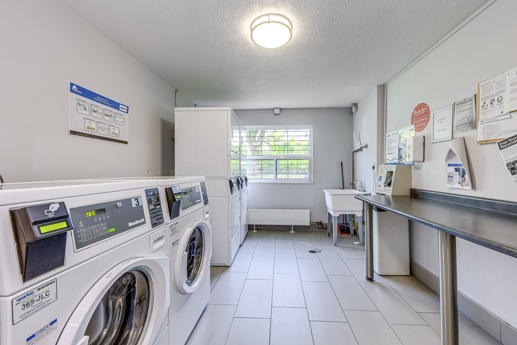 285 North Service Road Apartments - Photo 13