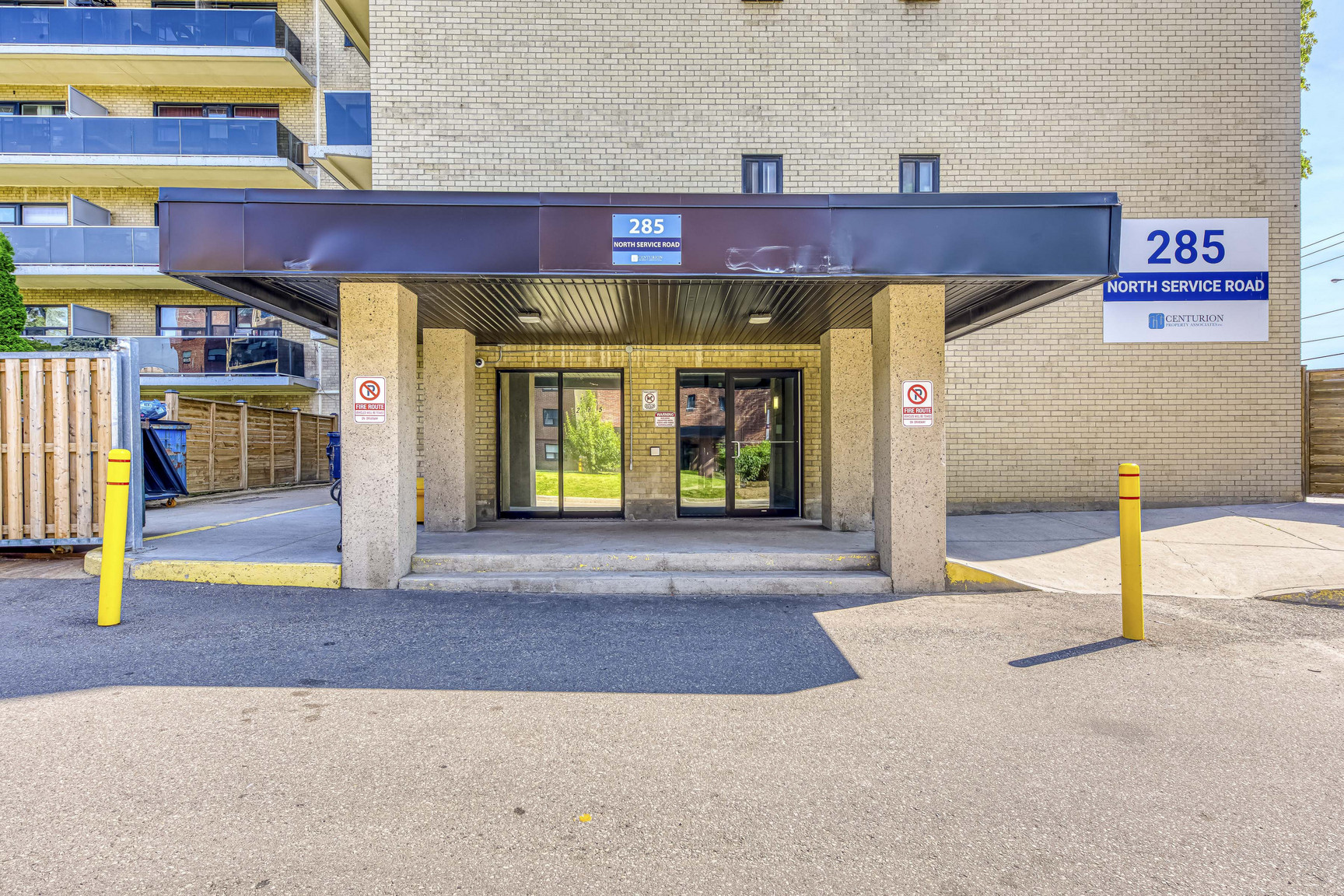 285 North Service Road Apartments - Photo 16
