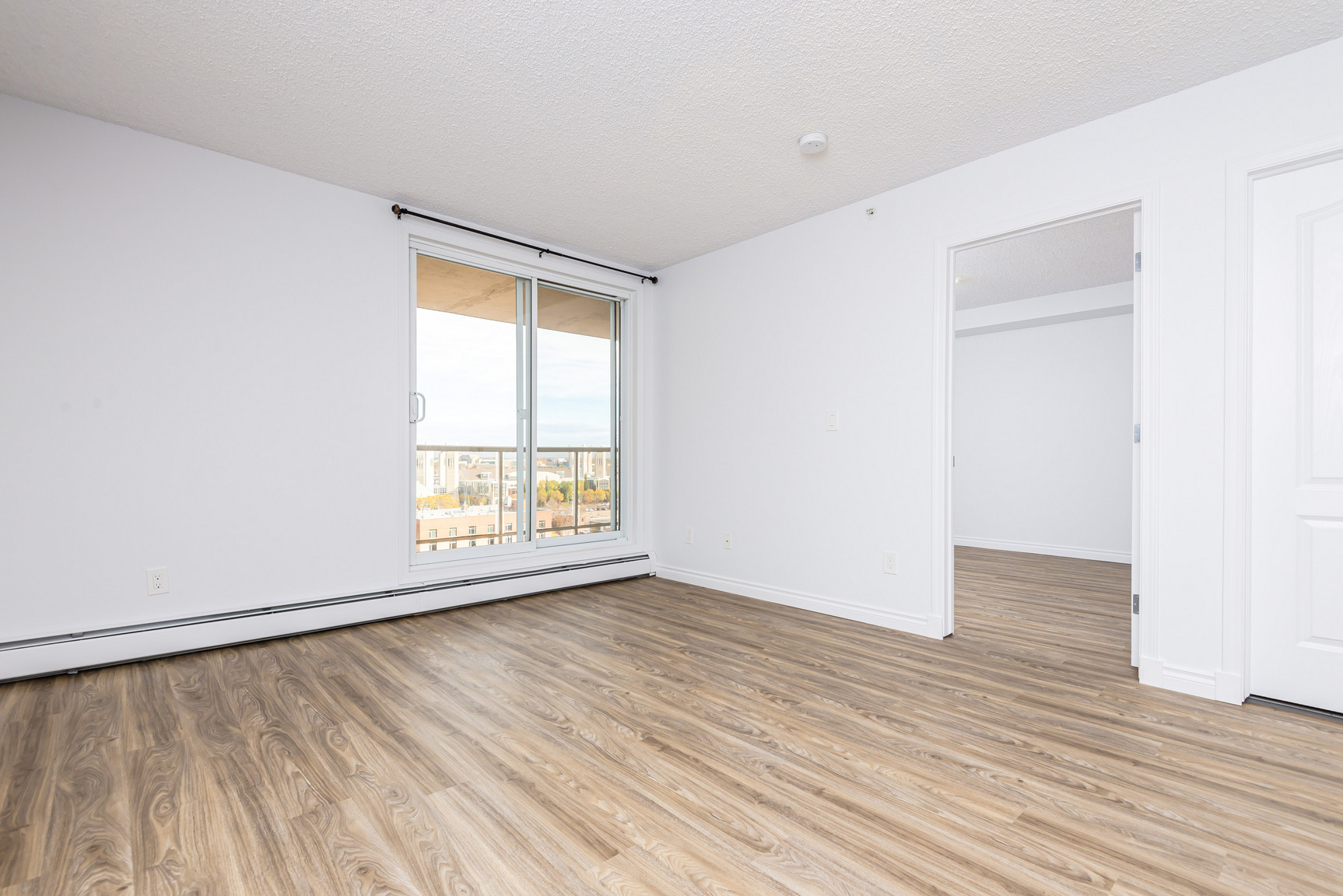 Grand Central Manor - Photo 7