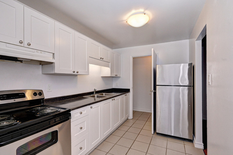 143 Woodside Avenue Apartments