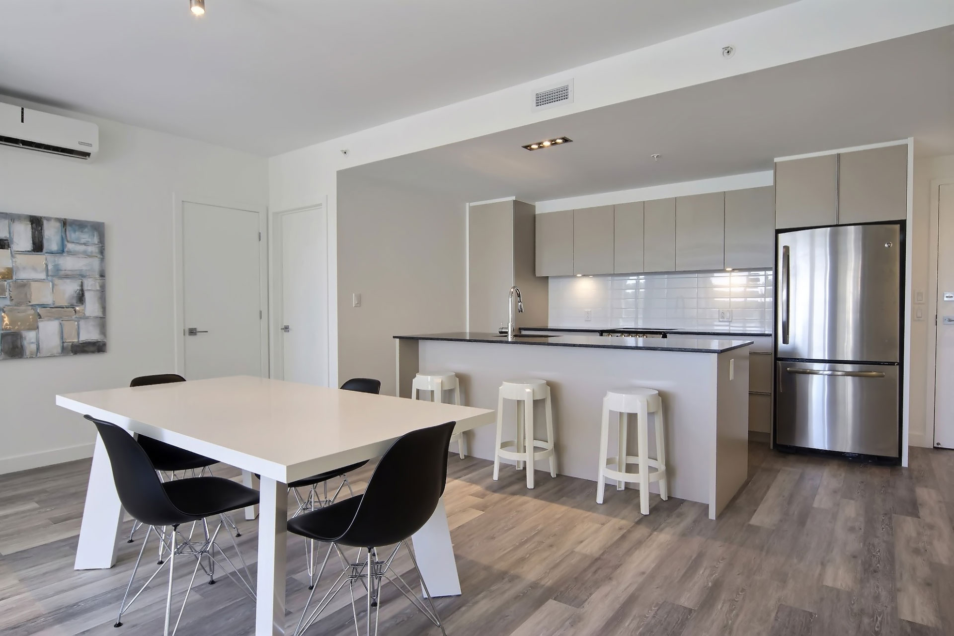 2551 Chemin des Quatre-Bourgeois, Québec, QC G1V 0G2 — photo 3