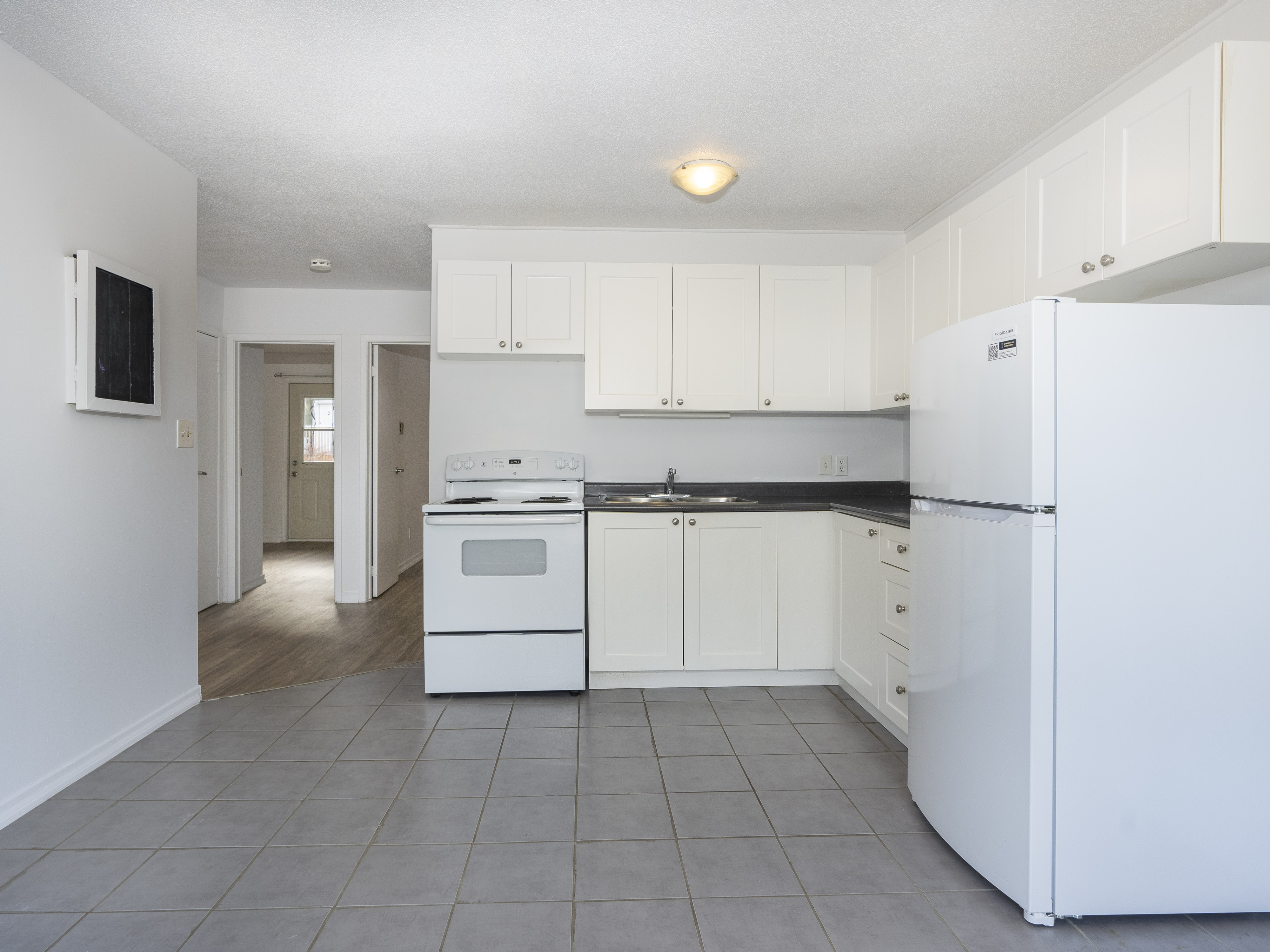2 & 4 Yonge Street North, Huntsville, ON P1H 1X7 — photo 2