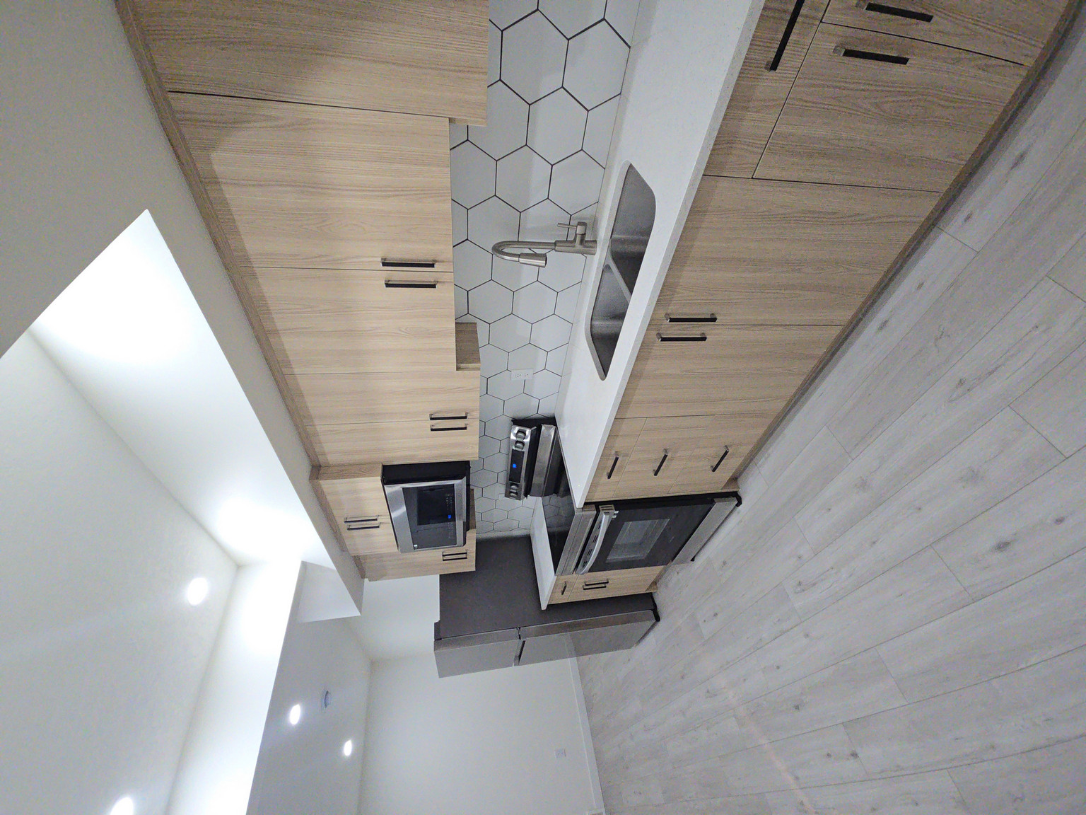 601 Corner Meadows Way NE - Unit B - Photo 3