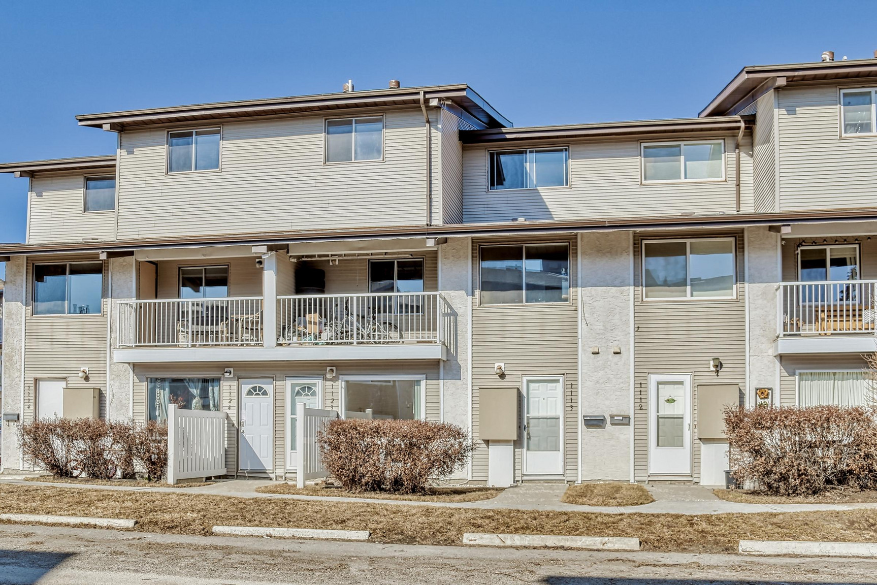 1113 , 200 Brookpark Drive SW