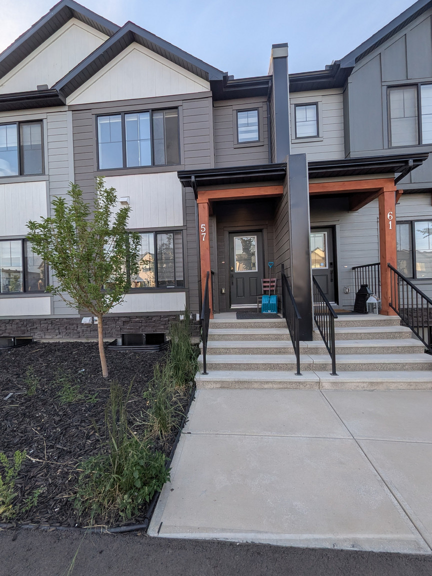 57 Silverton Glen Gate