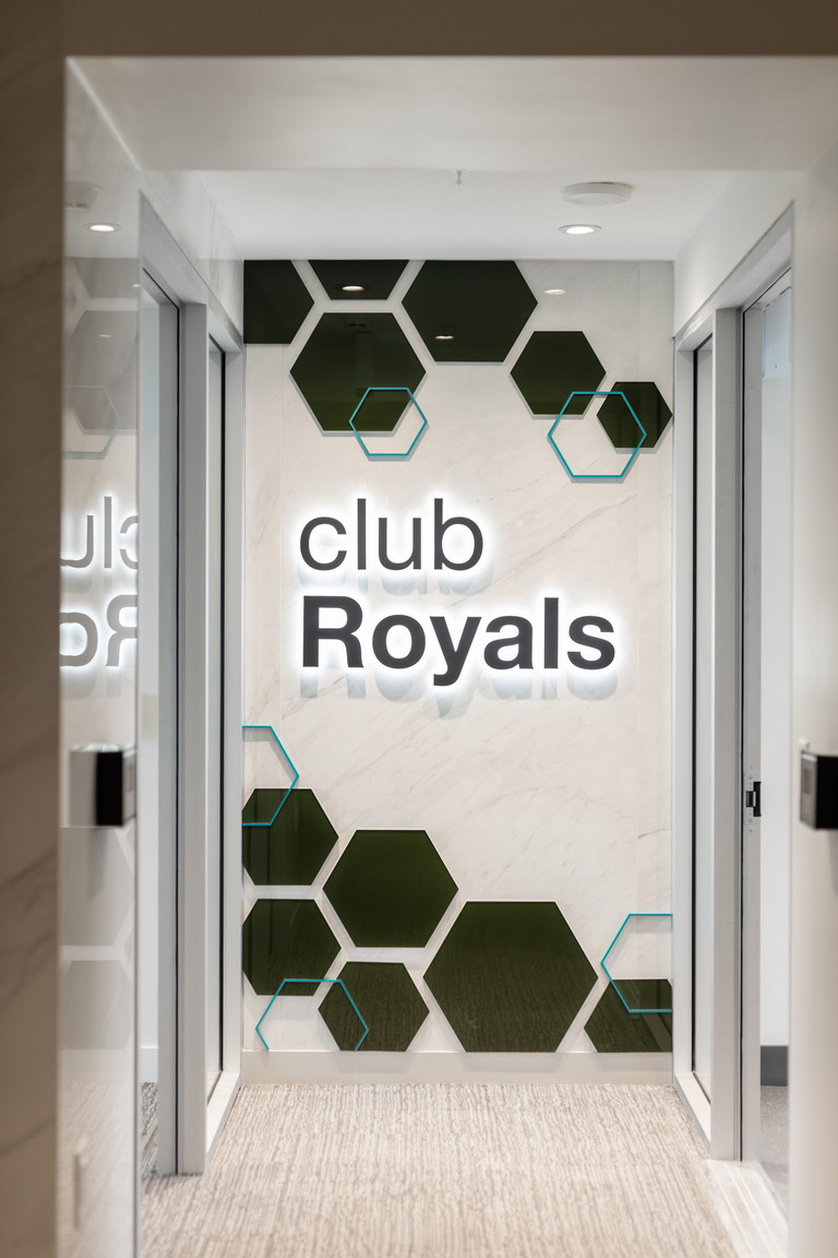 The Royals - Photo 7