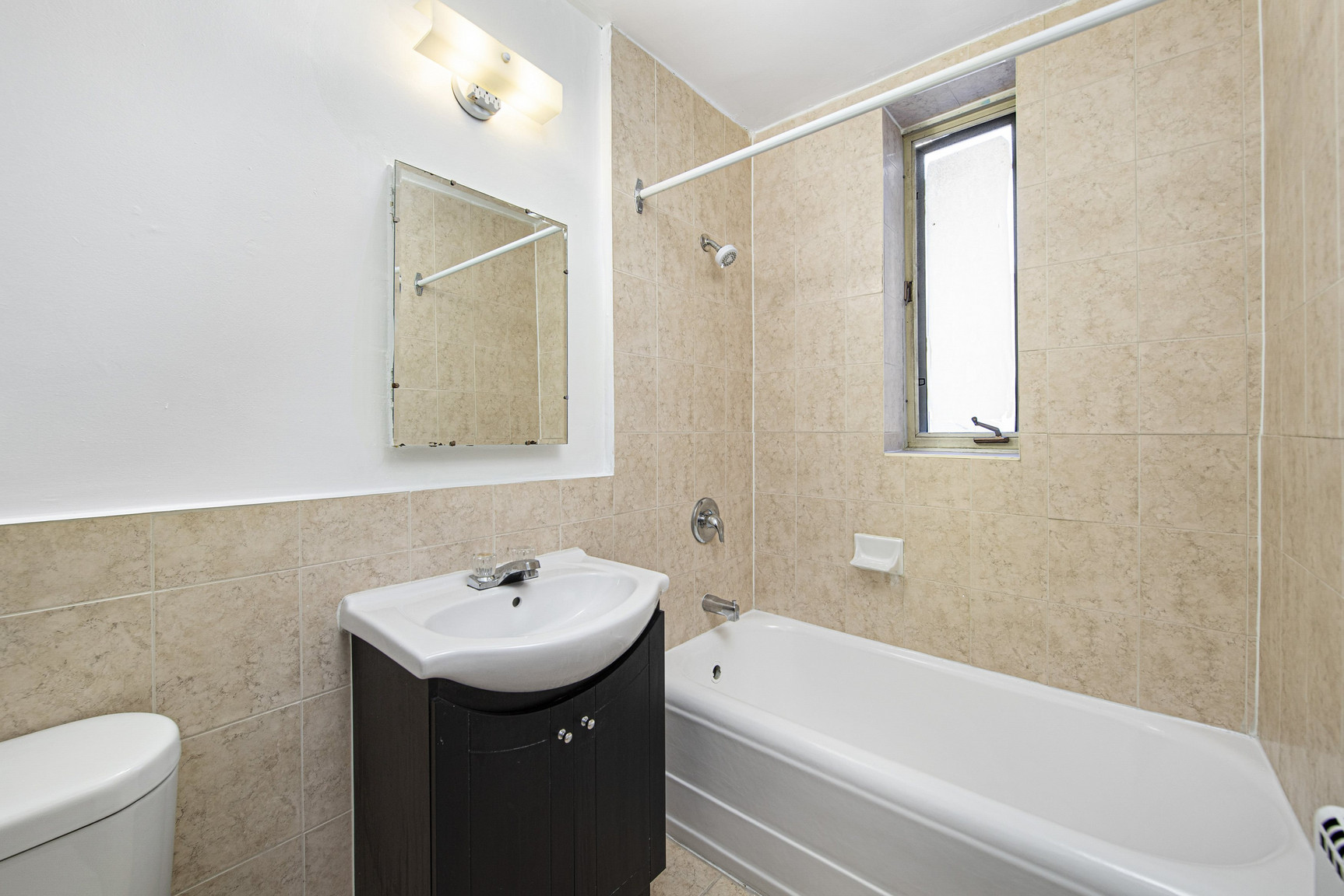64 St. Clair Avenue West - The Fleetwood - Photo 12