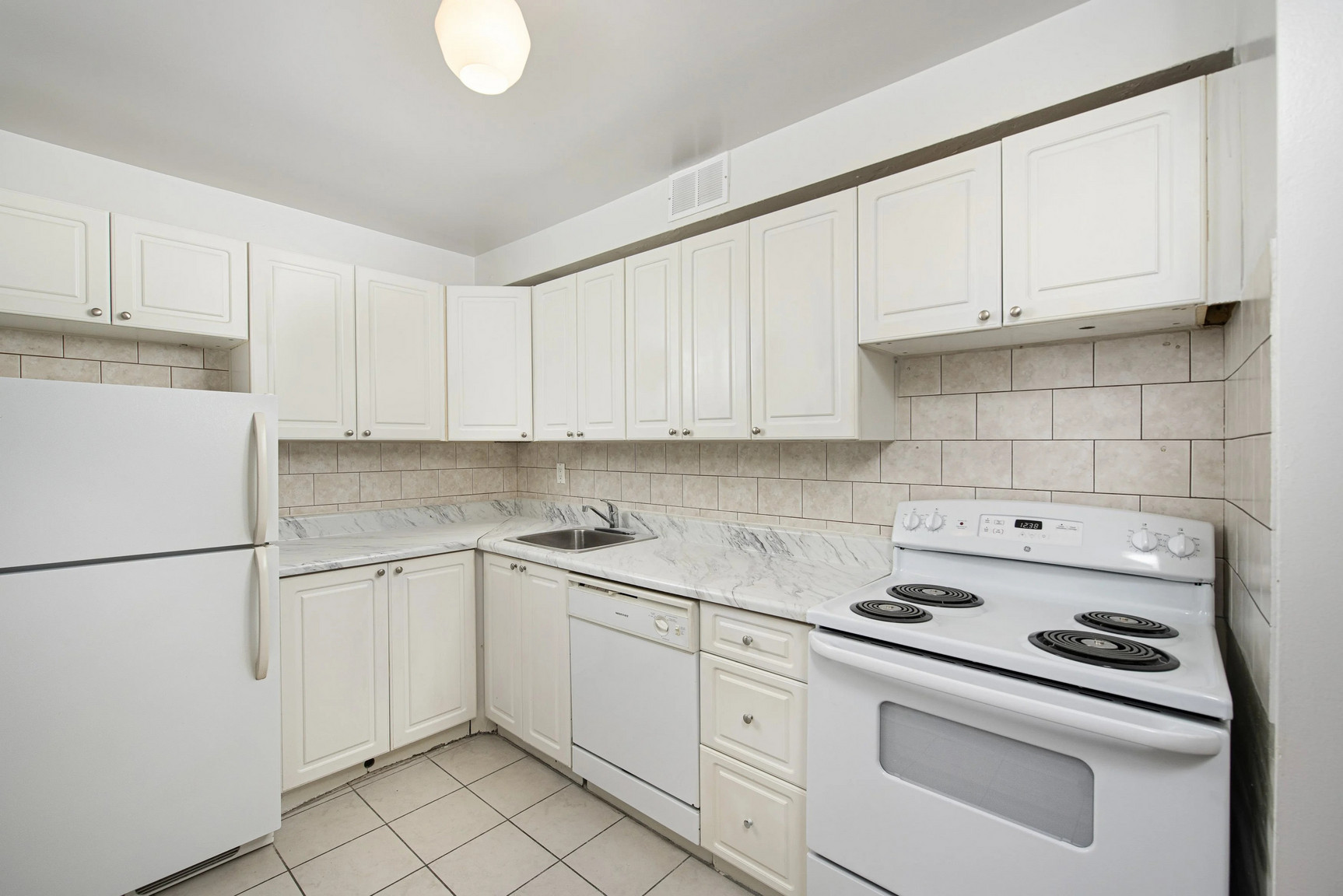 1441 Lawrence Ave East - Summit Place - Photo 4