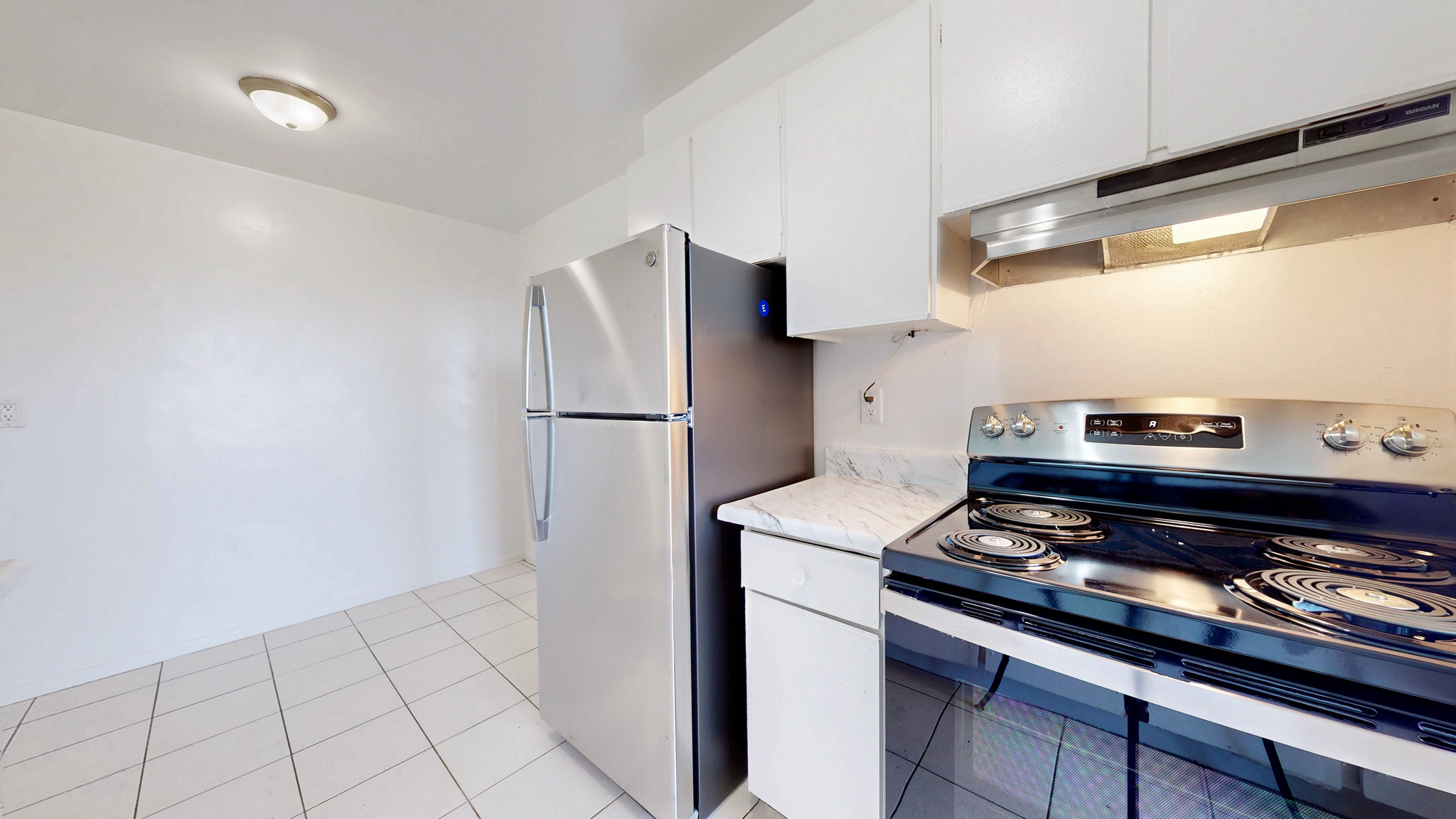 100 York Gate Blvd - Balmoral Estates - Photo 2