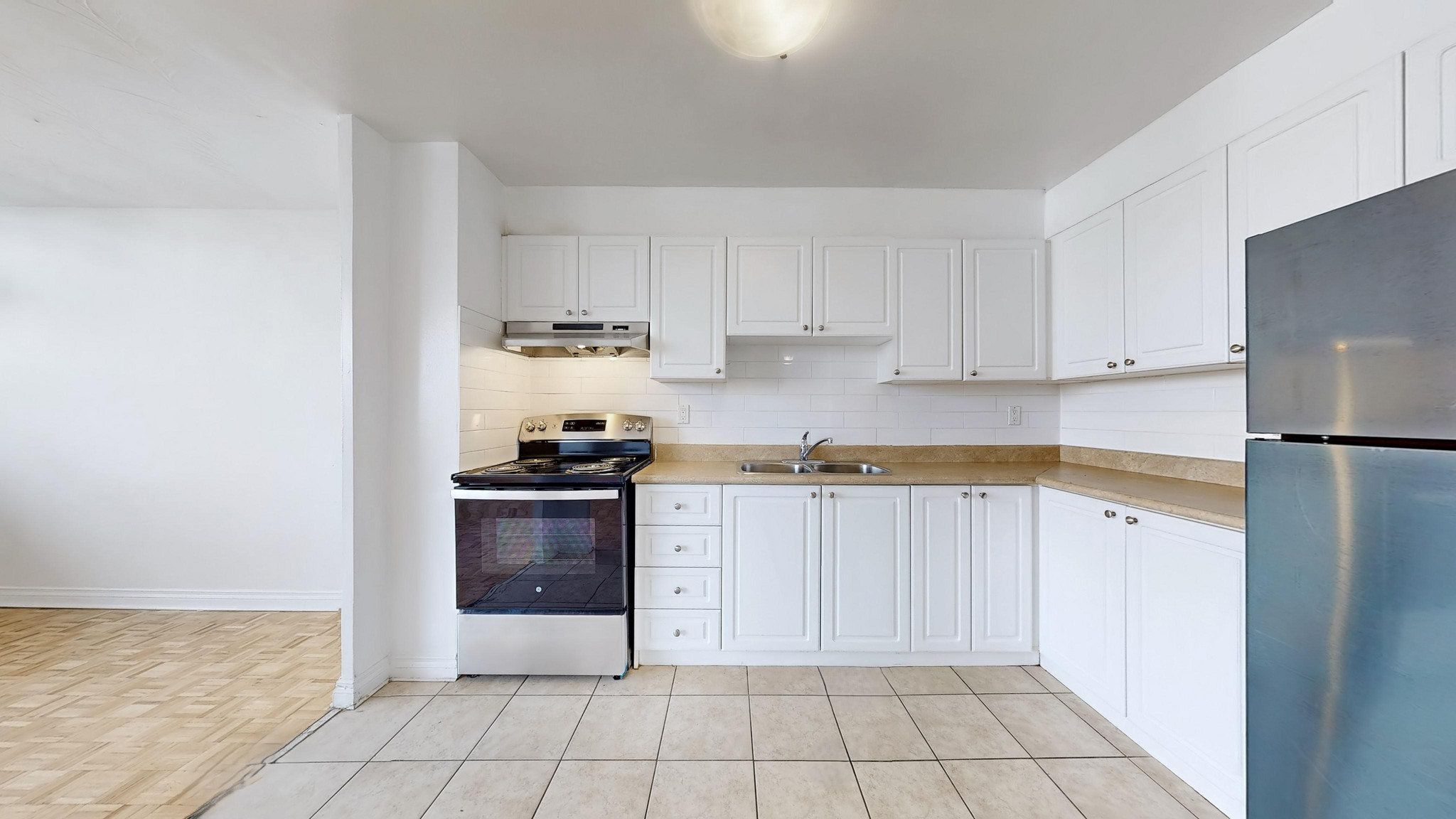12 Goldfinch Court - Sandringham House - Photo 3