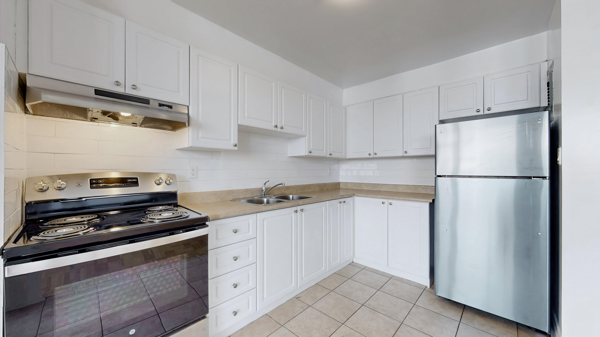 12 Goldfinch Court - Sandringham House - Photo 2
