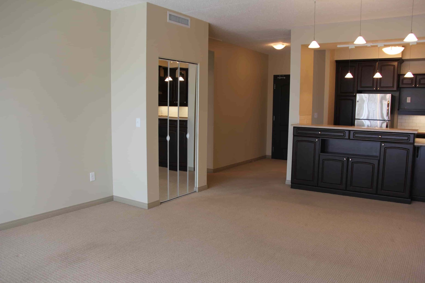 Grand Lyon Terrace Ltd. - Photo 25