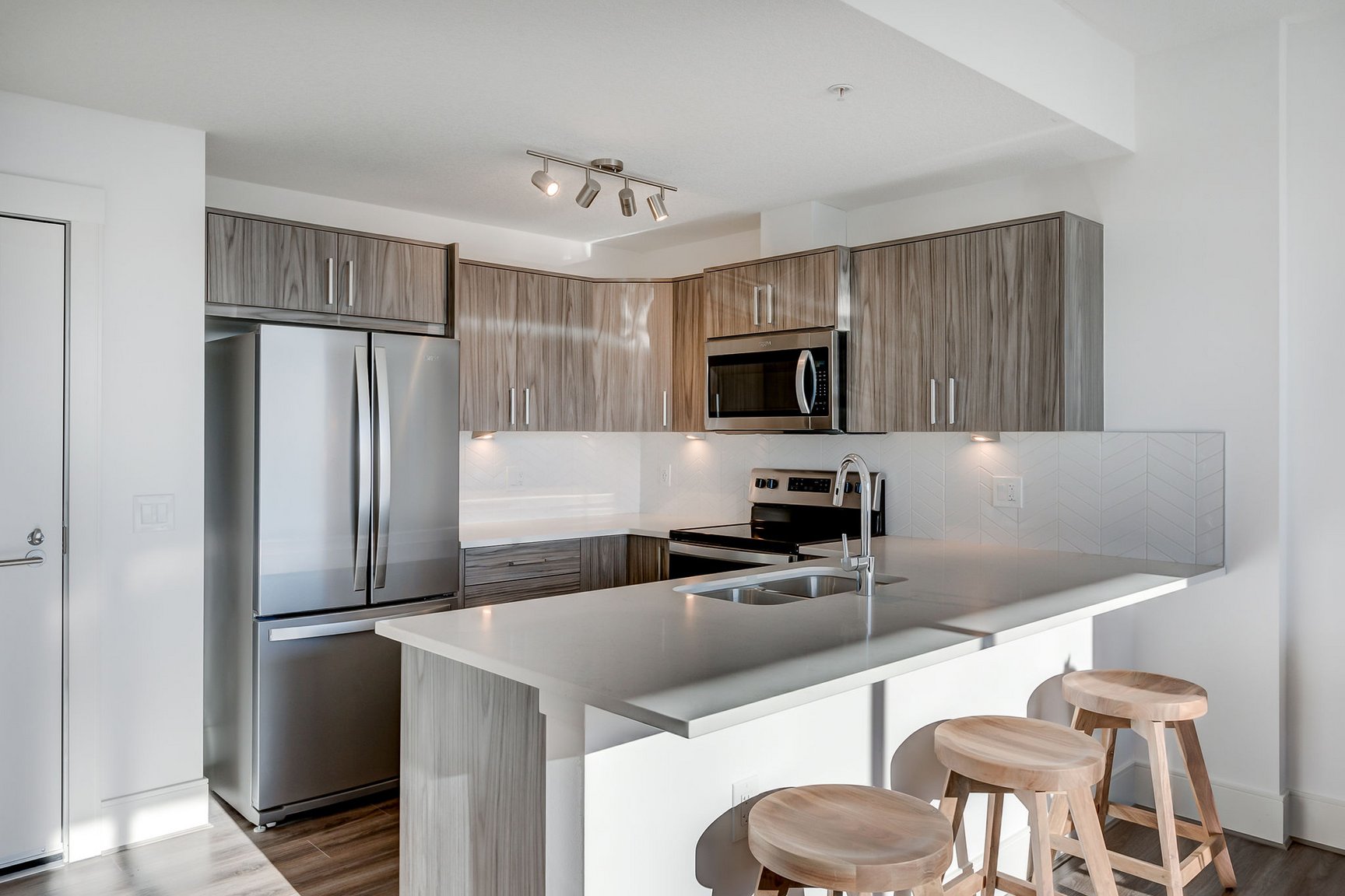 West Village Towers - Photo 49