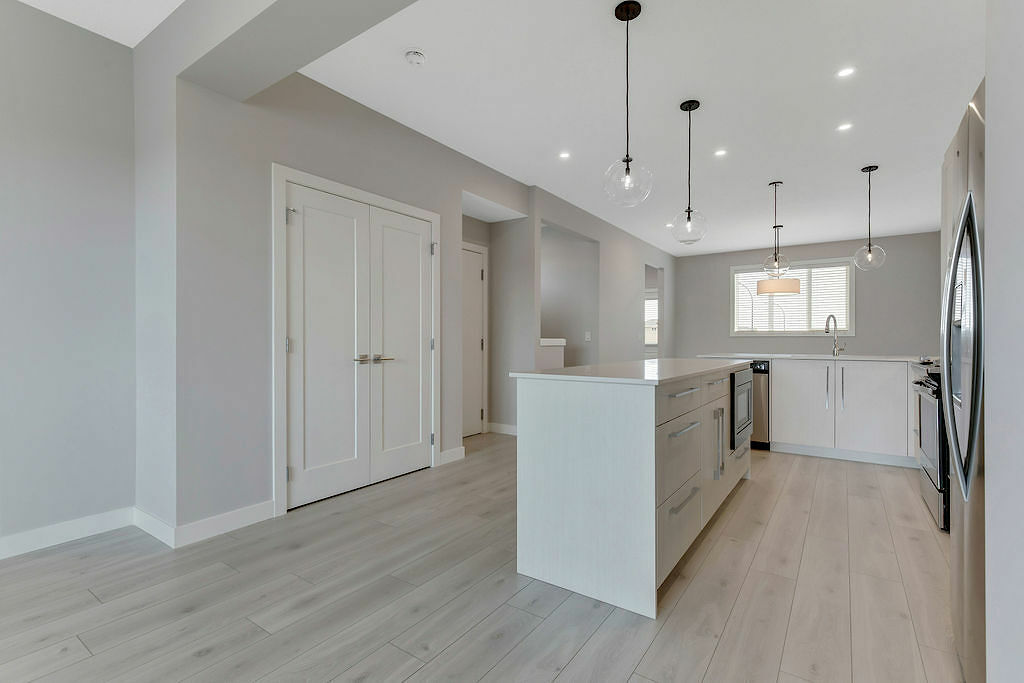 Beautiful 3 Bed 2.5 Bath Duplex in Sirocco! (CP045A) - Photo 8