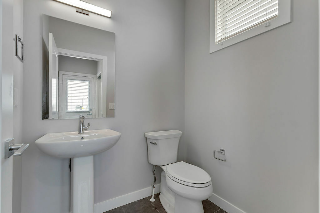 Beautiful 3 Bed 2.5 Bath Duplex in Sirocco! (CP045A) - Photo 17