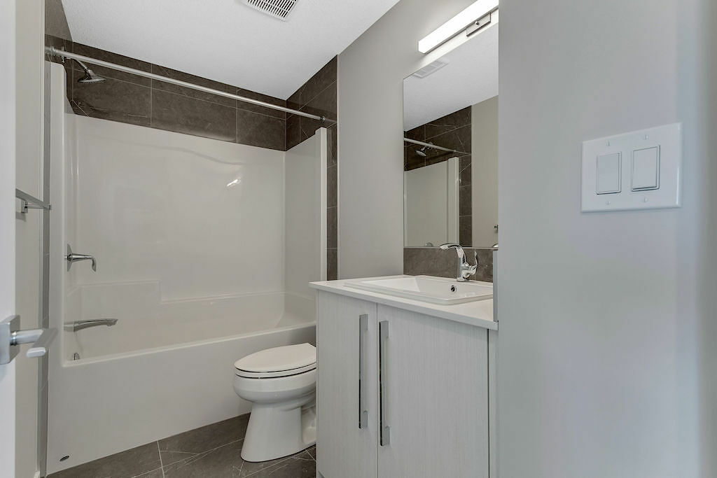 Beautiful 3 Bed 2.5 Bath Duplex in Sirocco! (CP045A) - Photo 26