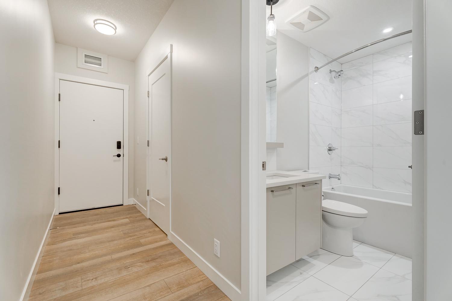 SHORT TERM LEASE Spacious 2 Bedroom Condo in the Capella Building & University District! 2 Parkin... - Photo 25