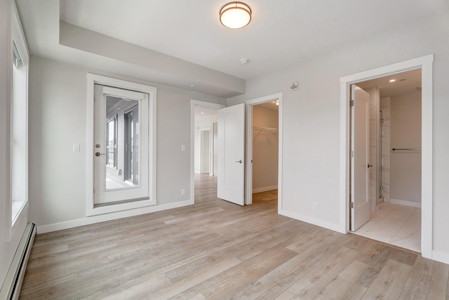 SHORT TERM LEASE Spacious 2 Bedroom Condo in the Capella Building & University District! 2 Parkin... - Photo 16