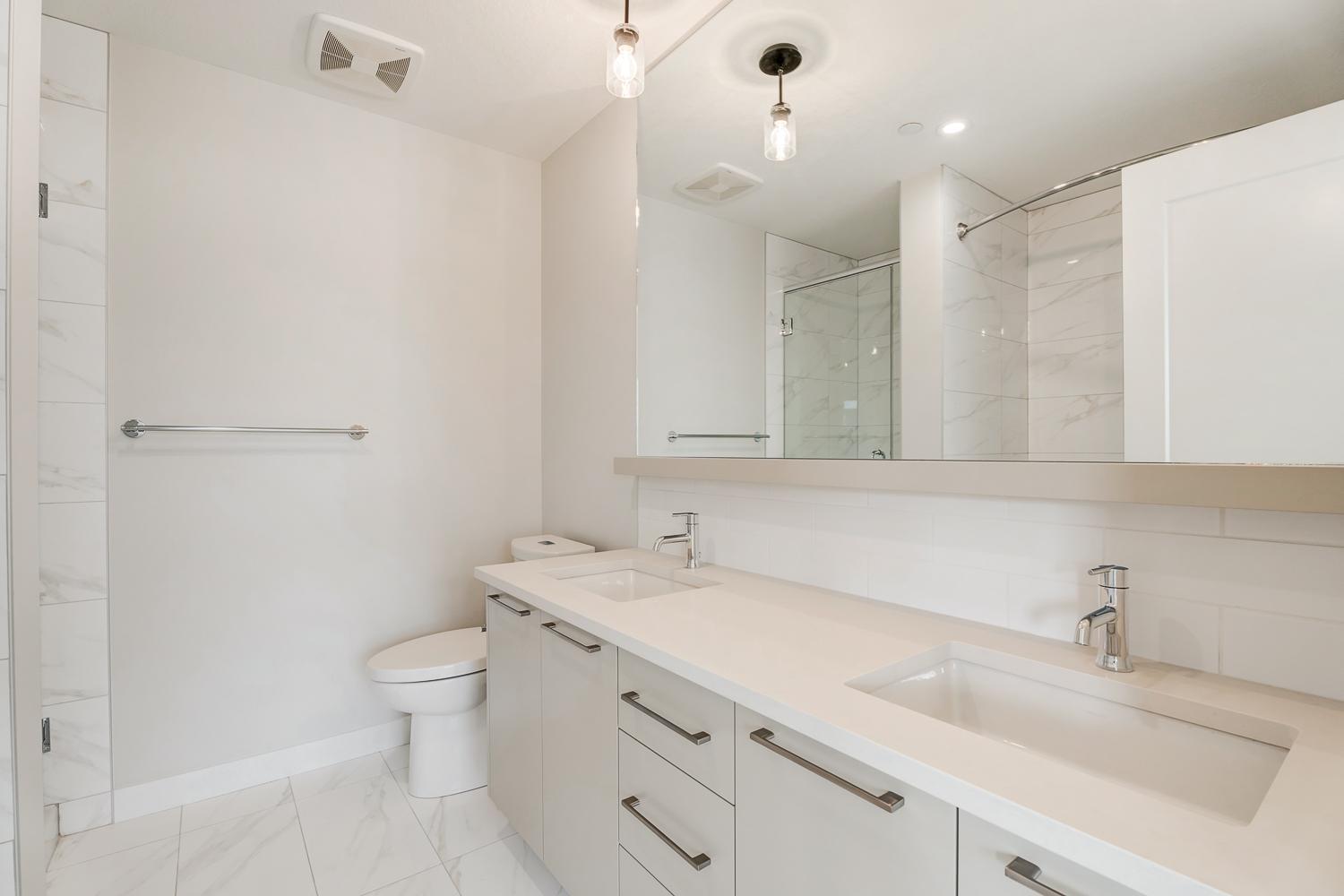 SHORT TERM LEASE Spacious 2 Bedroom Condo in the Capella Building & University District! 2 Parkin... - Photo 19