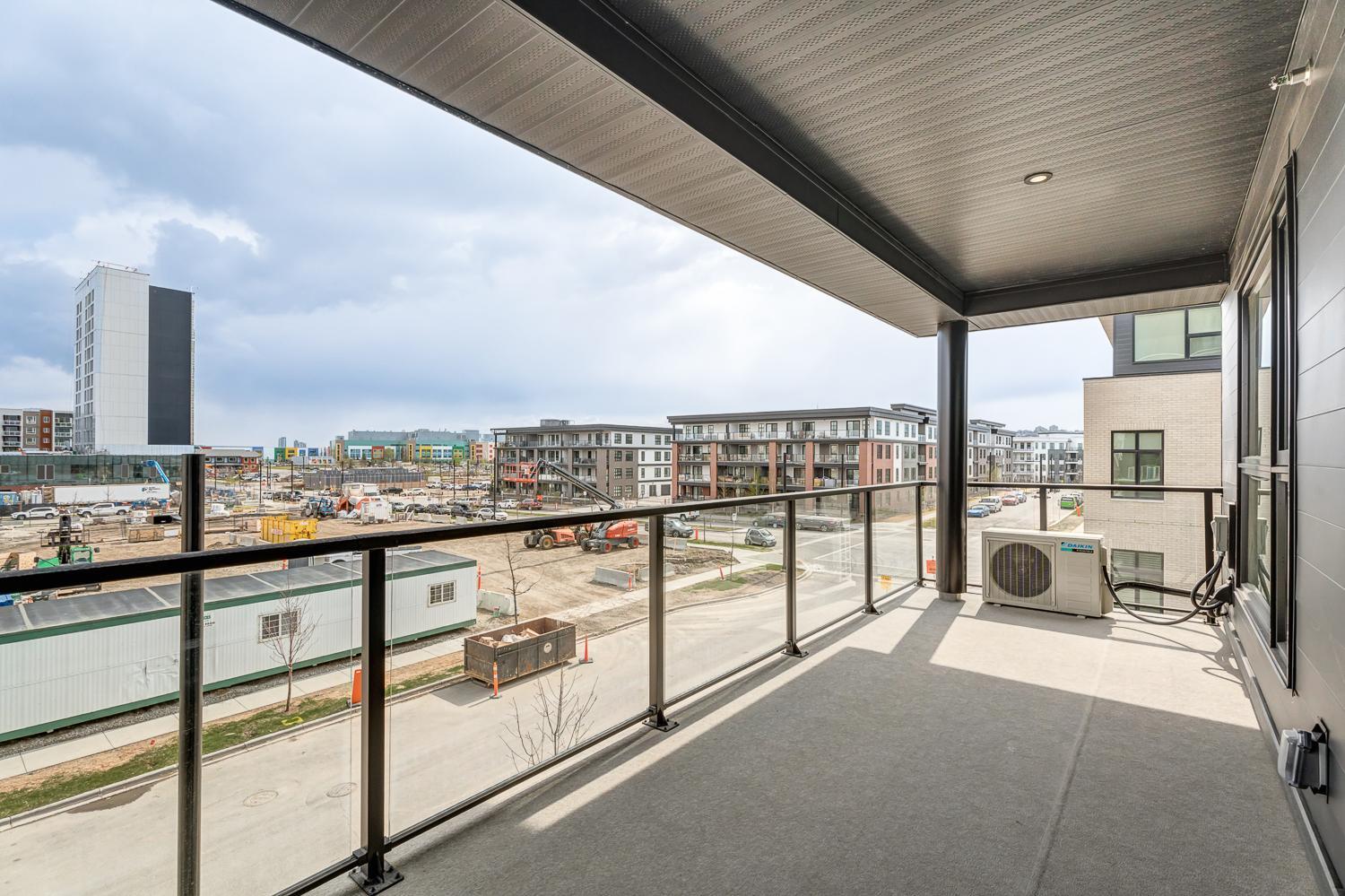 SHORT TERM LEASE Spacious 2 Bedroom Condo in the Capella Building & University District! 2 Parkin... - Photo 28