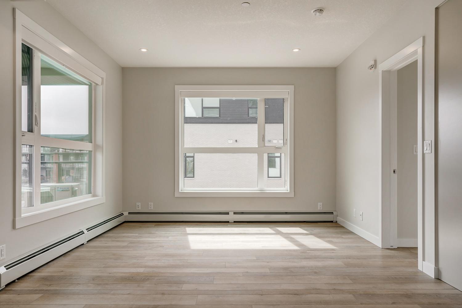 SHORT TERM LEASE Spacious 2 Bedroom Condo in the Capella Building & University District! 2 Parkin... - Photo 15