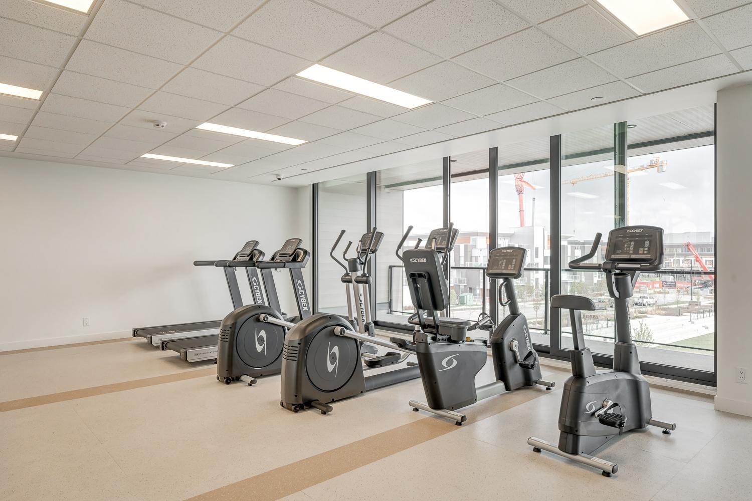 SHORT TERM LEASE Spacious 2 Bedroom Condo in the Capella Building & University District! 2 Parkin... - Photo 32