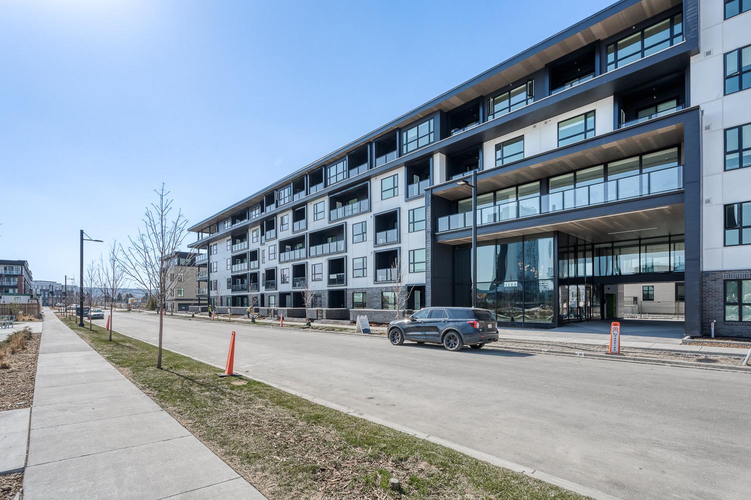 SHORT TERM LEASE Spacious 2 Bedroom Condo in the Capella Building & University District! 2 Parkin... - Photo 41