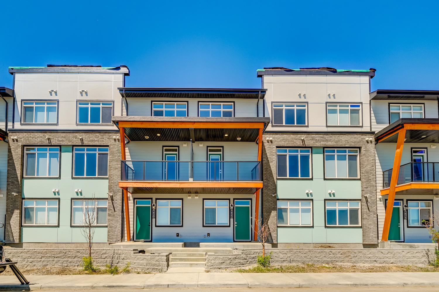 #208, 414 Seton Passage SE (L959)