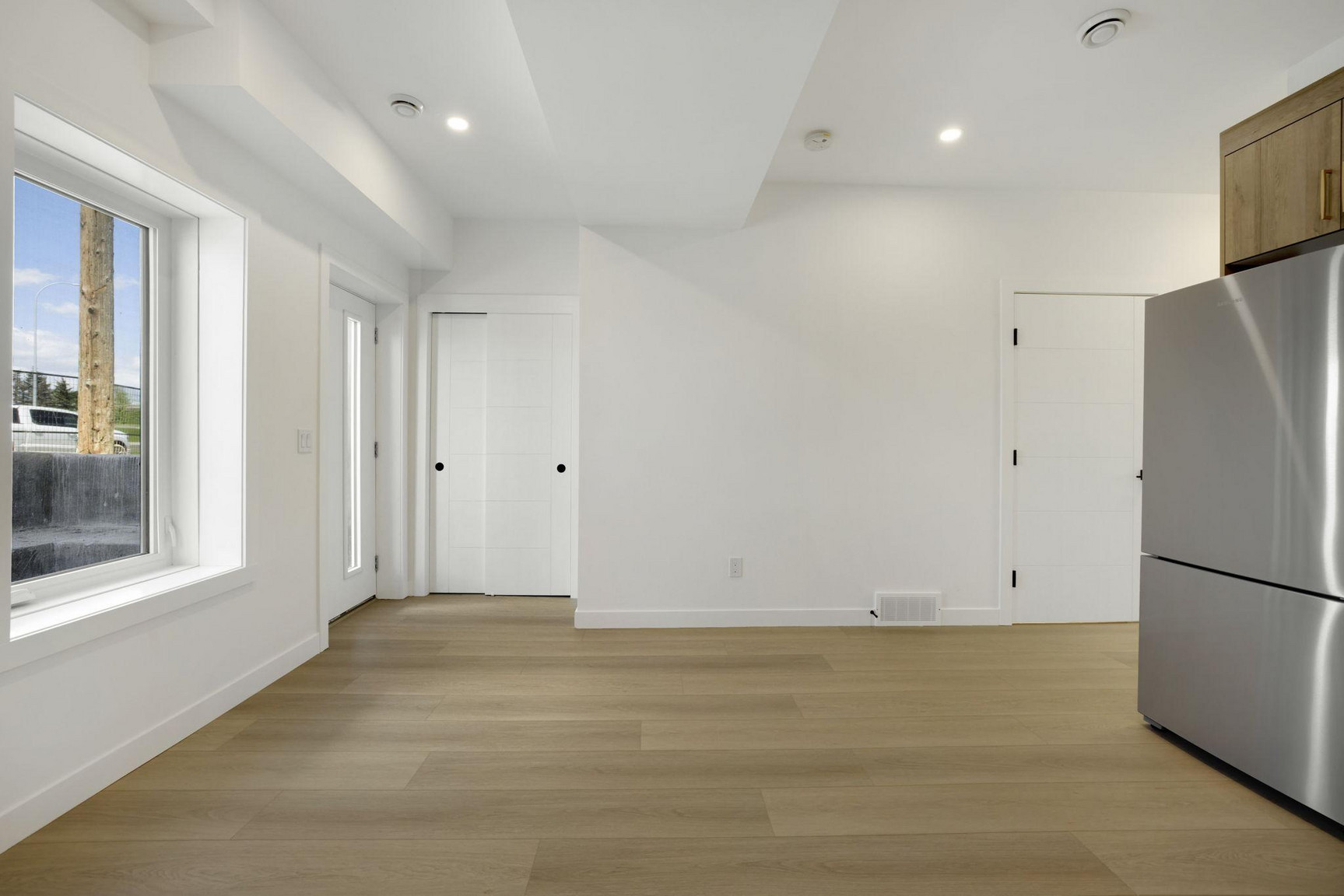 Newer West Facing 1 Bedroom Suite with Amazing Views! (CP034B) - Photo 6