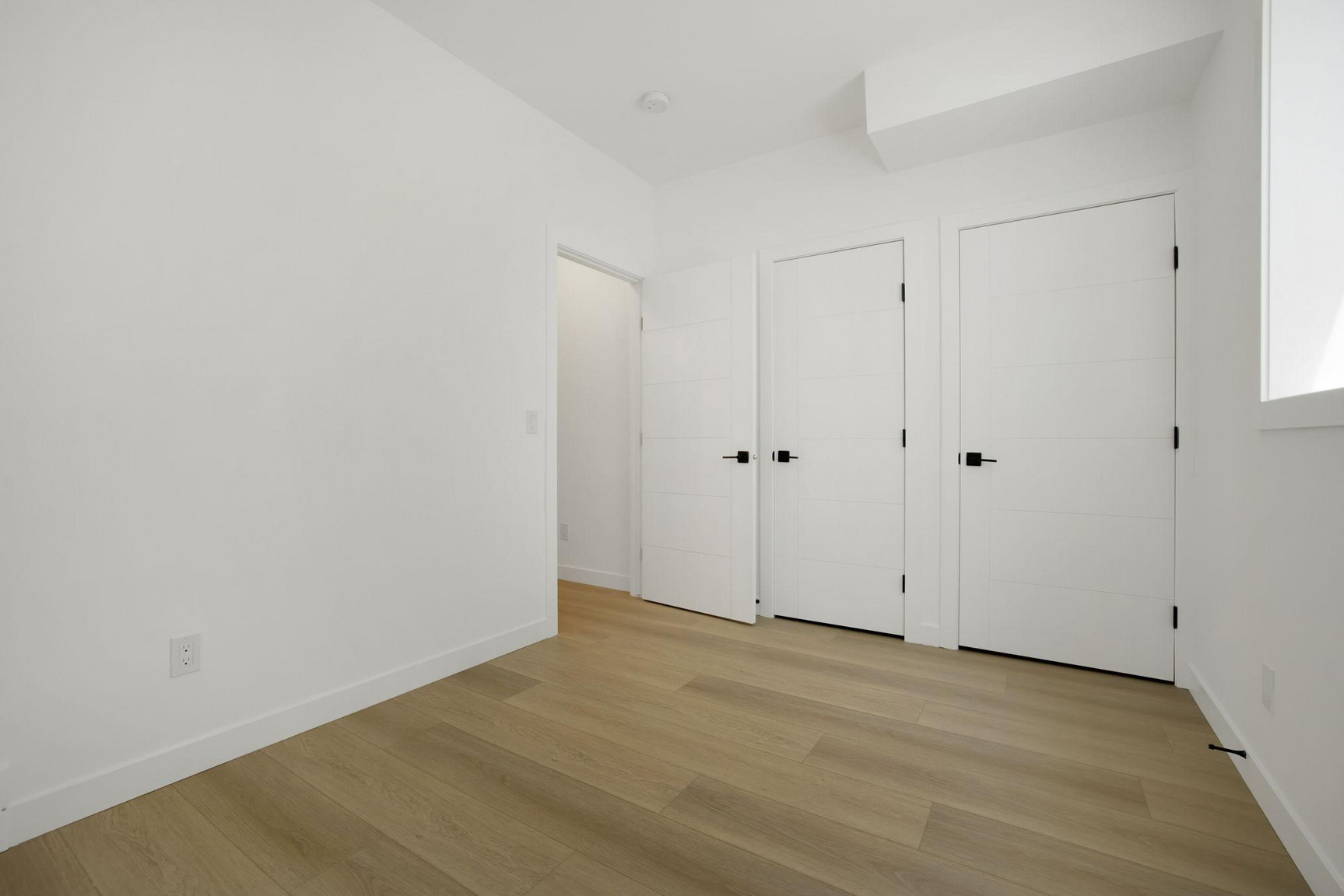 Newer West Facing 1 Bedroom Suite with Amazing Views! (CP034B) - Photo 11