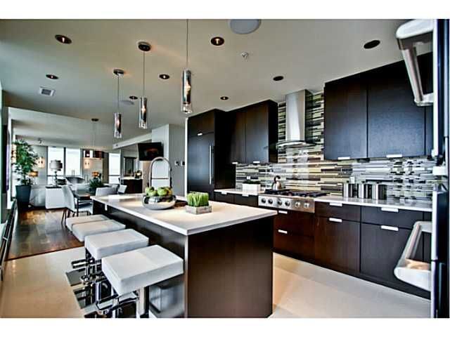 Spectacular 30th Floor Penthouse Oasis in the Sky! CIP202 - Photo 4