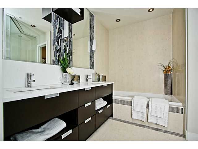 Spectacular 30th Floor Penthouse Oasis in the Sky! CIP202 - Photo 16