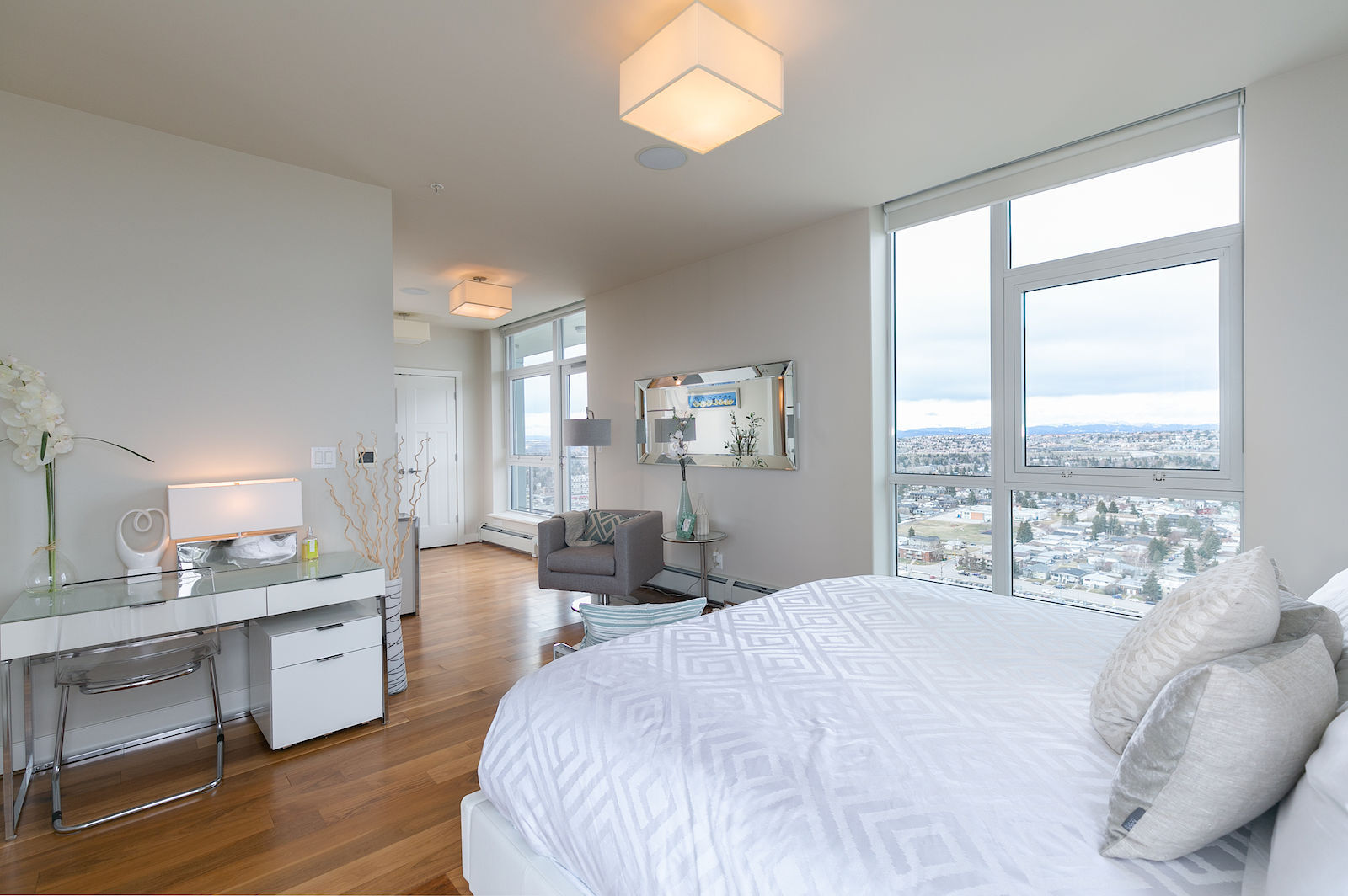 Spectacular 30th Floor Penthouse Oasis in the Sky! CIP202 - Photo 21