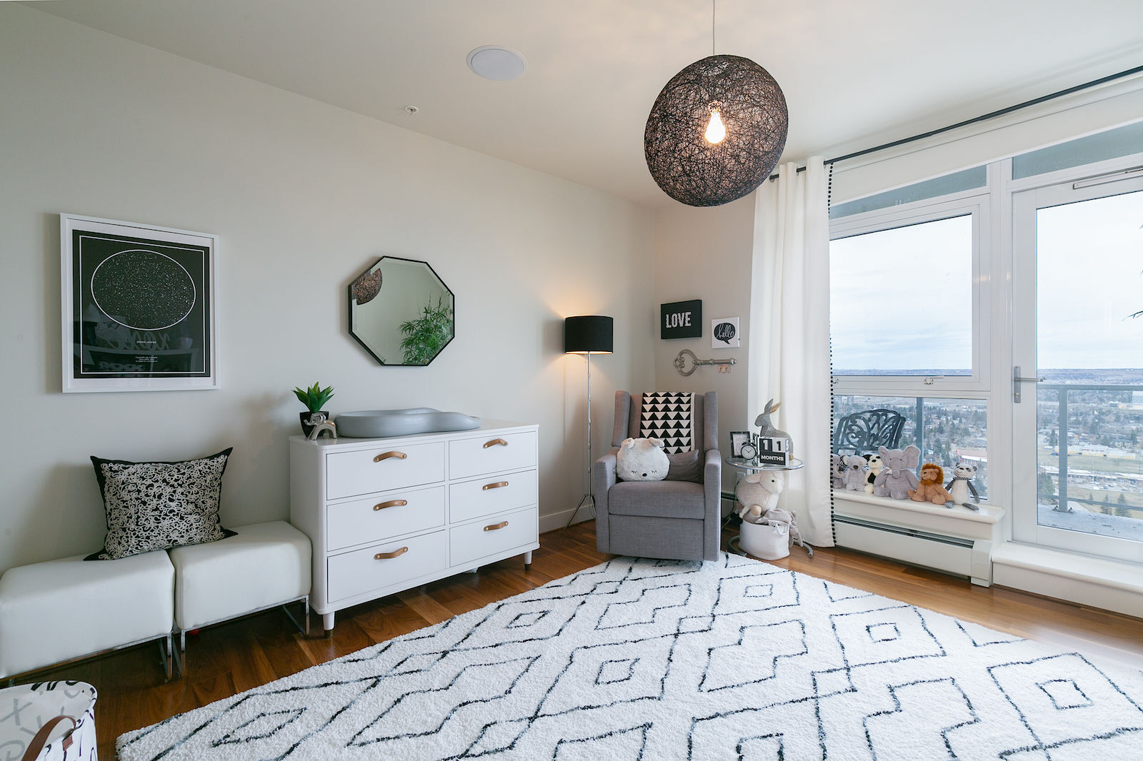 Spectacular 30th Floor Penthouse Oasis in the Sky! CIP202 - Photo 24