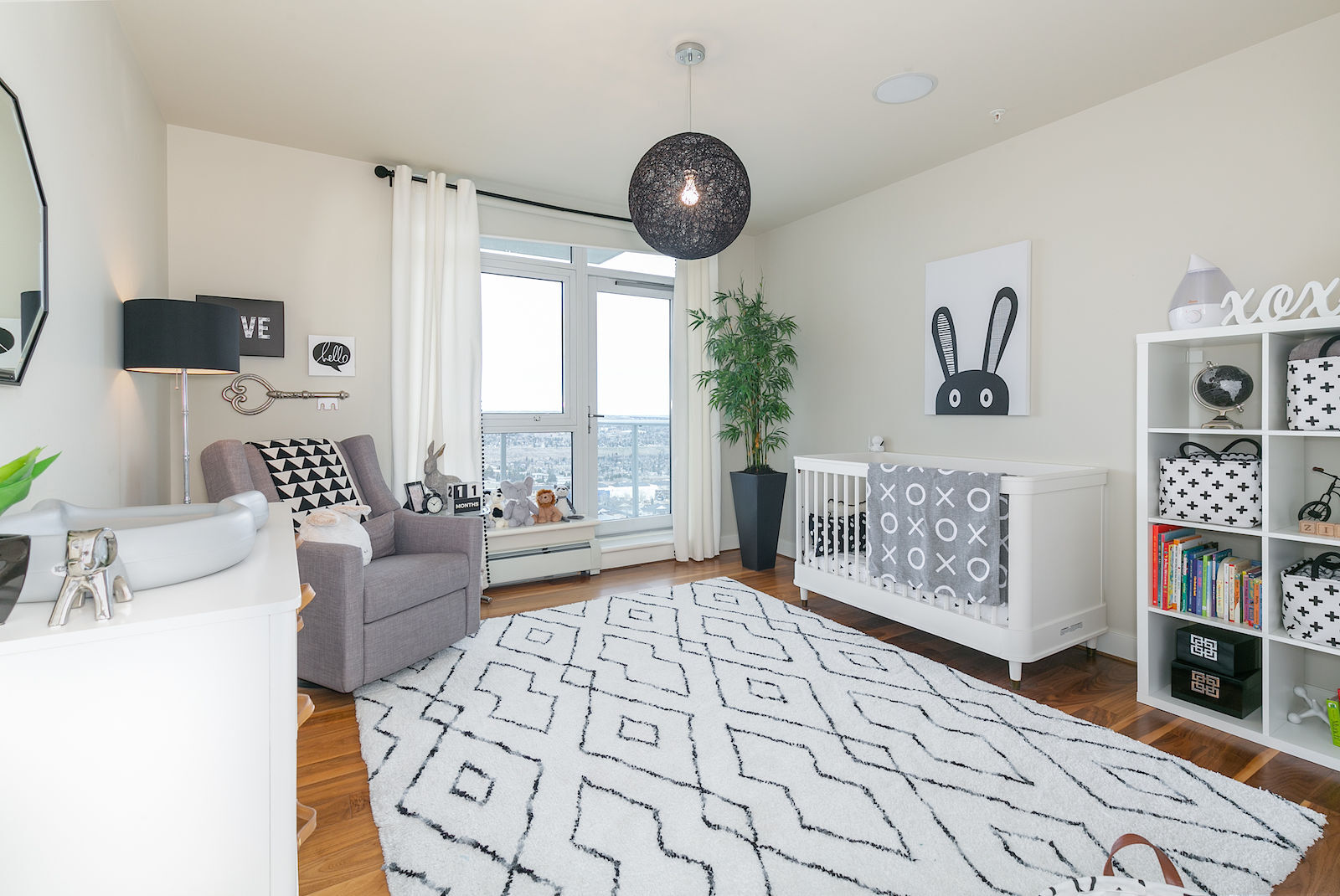 Spectacular 30th Floor Penthouse Oasis in the Sky! CIP202 - Photo 25