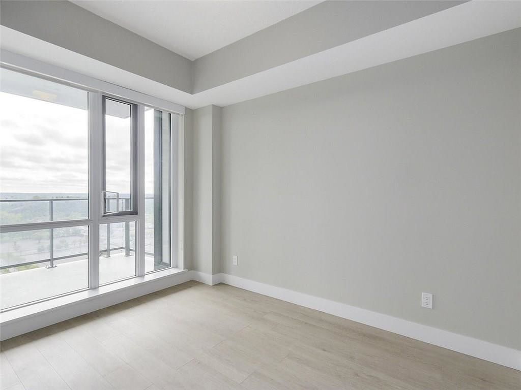 Cozy & Convenient 1 Bed Condo in The Guardian (CIP153) - Photo 5
