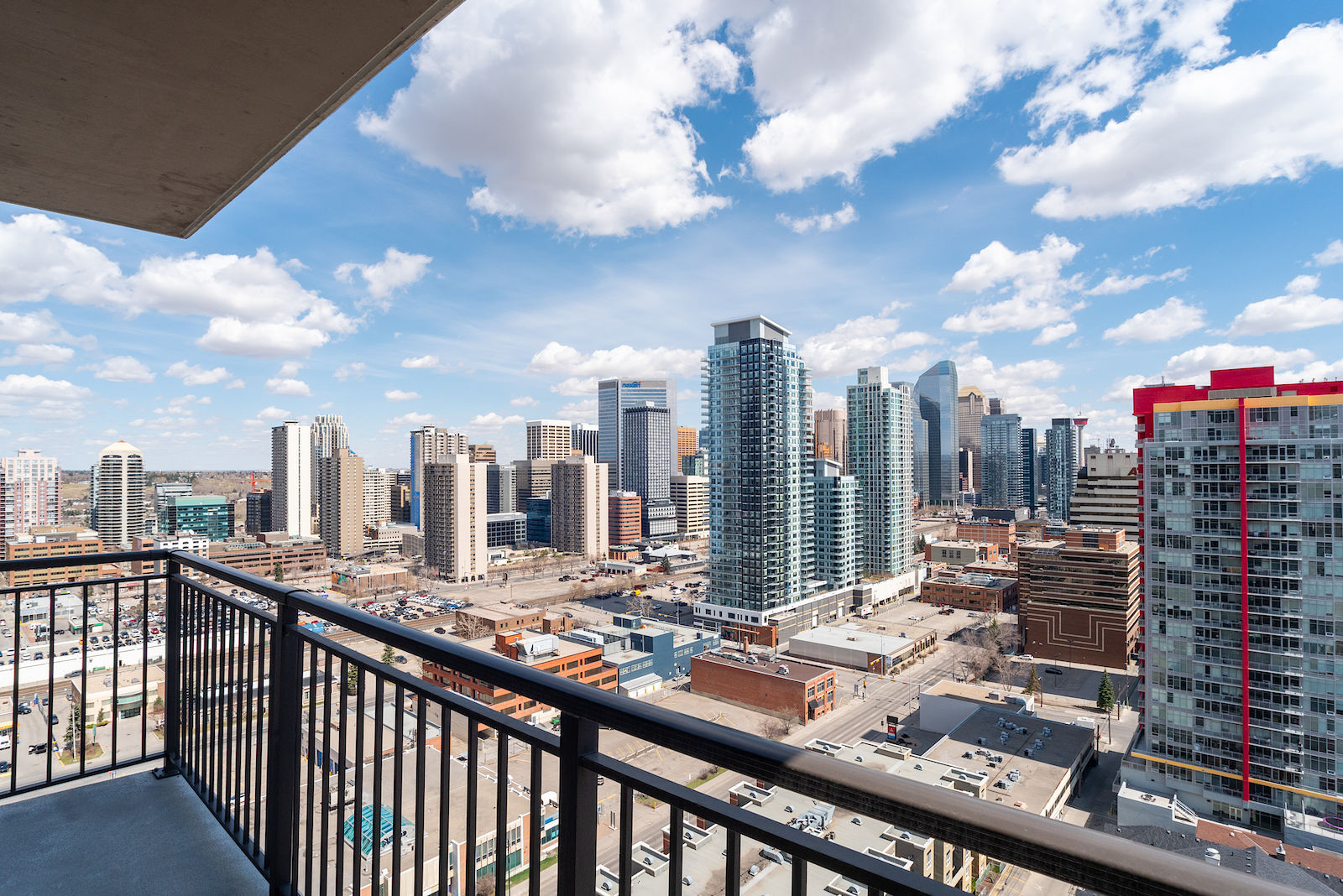 21st Floor 1 Bedroom Condo with Stunning City Views CIP193