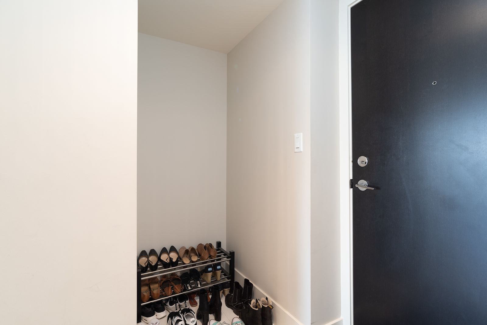 21st Floor 1 Bedroom Condo with Stunning City Views CIP193 - Photo 2