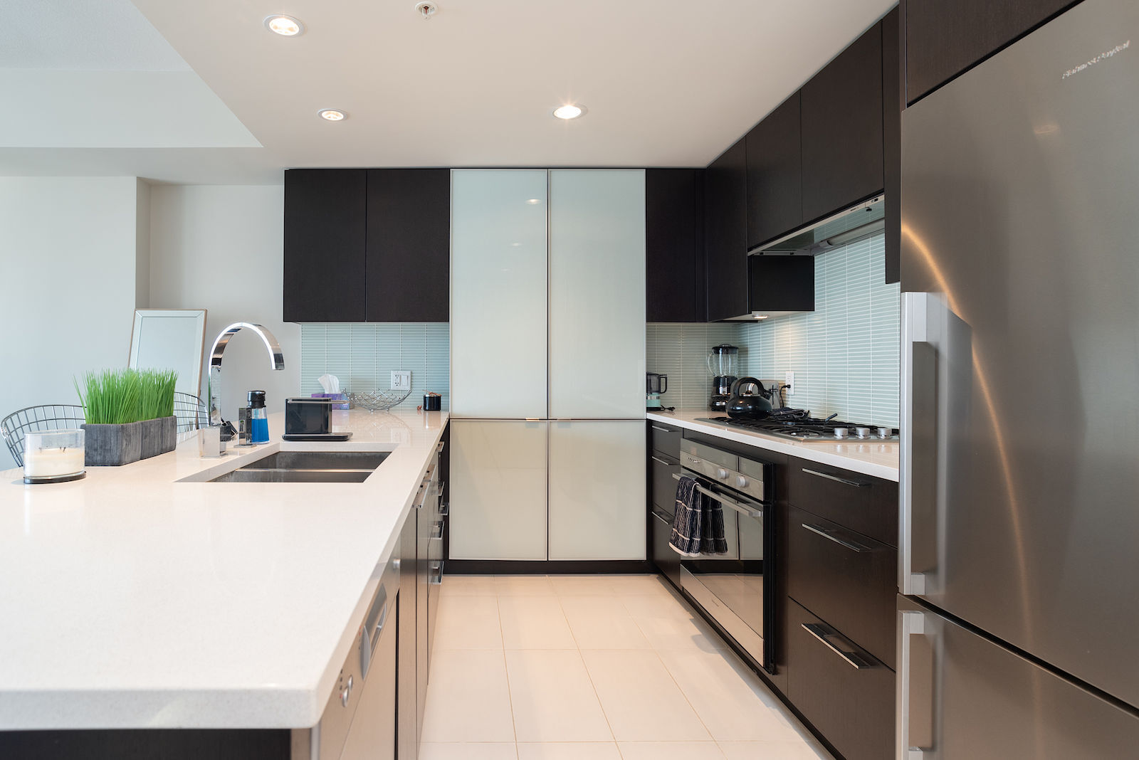 21st Floor 1 Bedroom Condo with Stunning City Views CIP193 - Photo 5