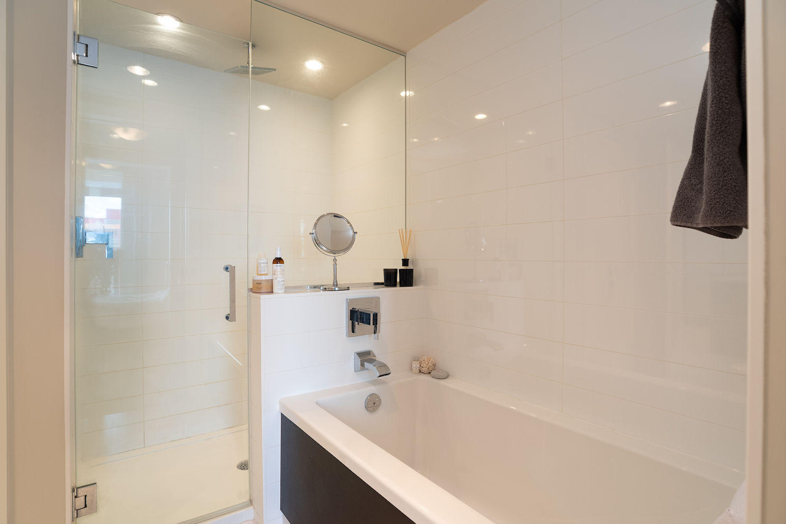 21st Floor 1 Bedroom Condo with Stunning City Views CIP193 - Photo 17