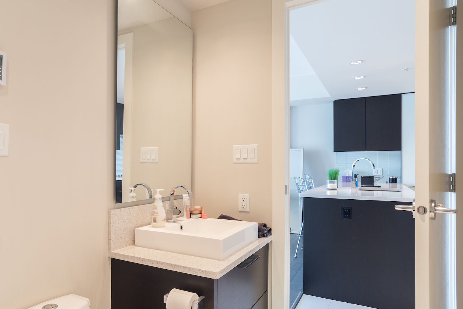 21st Floor 1 Bedroom Condo with Stunning City Views CIP193 - Photo 19