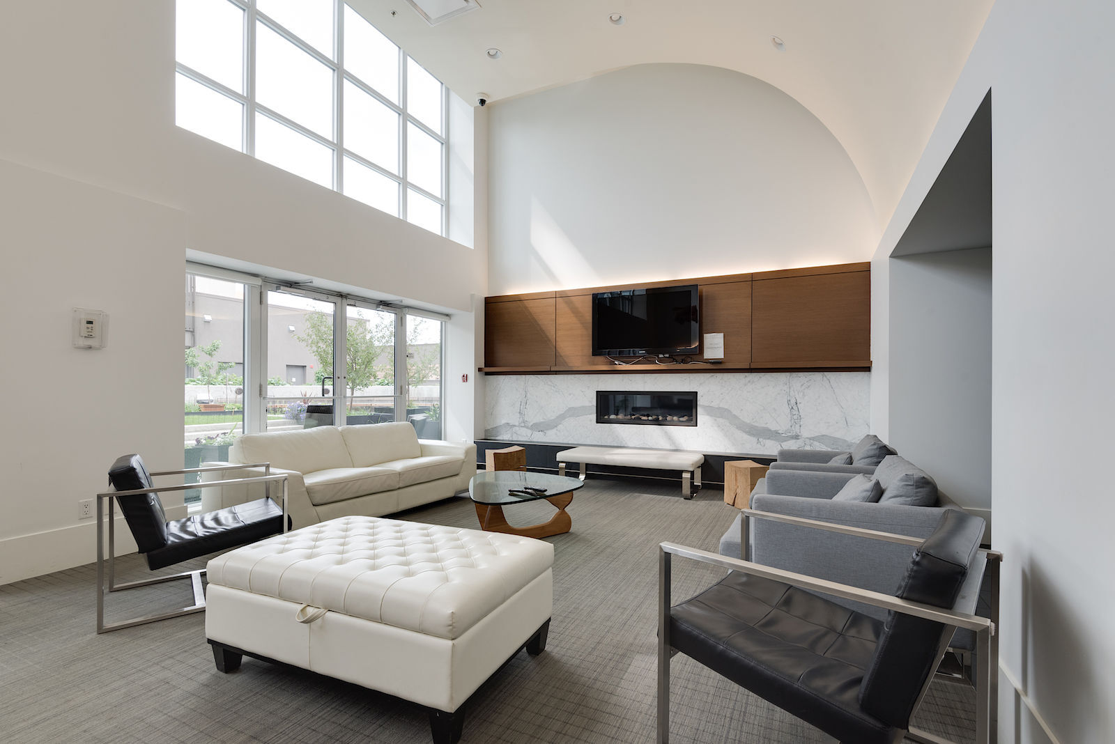 21st Floor 1 Bedroom Condo with Stunning City Views CIP193 - Photo 27