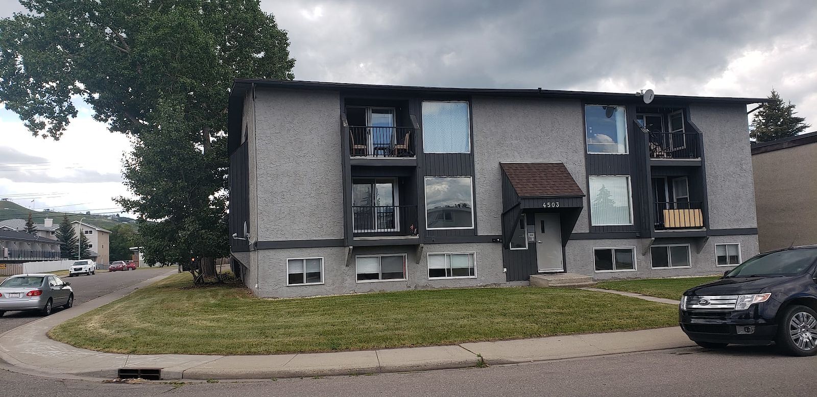Quiet One-Bedroom Apartment in Bowness with Parking CIP158 - Photo 15