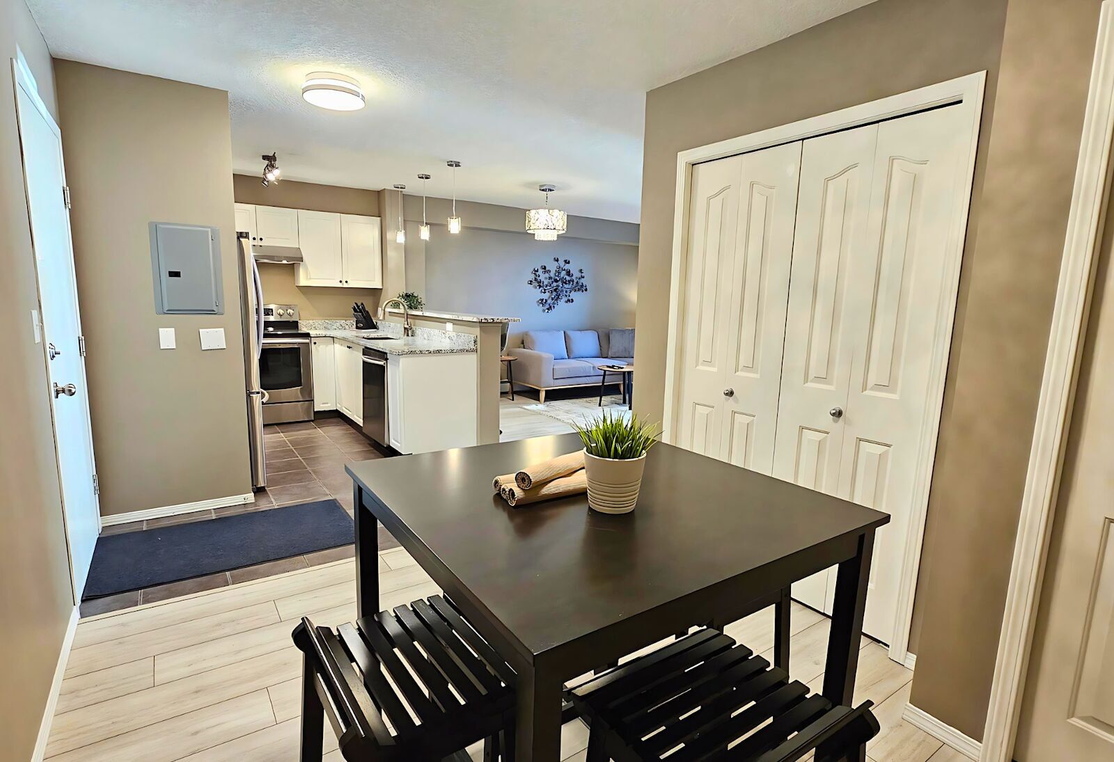 Furnished one Bedroom in Prime West Downtown (CIP217)