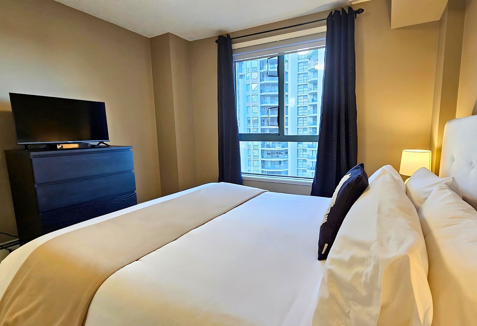 Furnished one Bedroom in Prime West Downtown (CIP217) - Photo 30