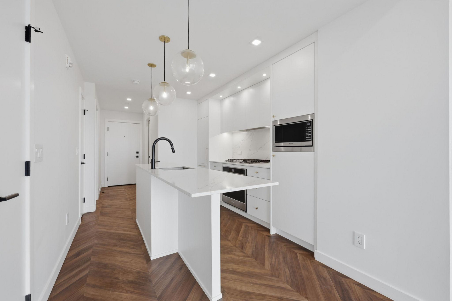 304, 8445 Broadcast Ave SW (CP116)