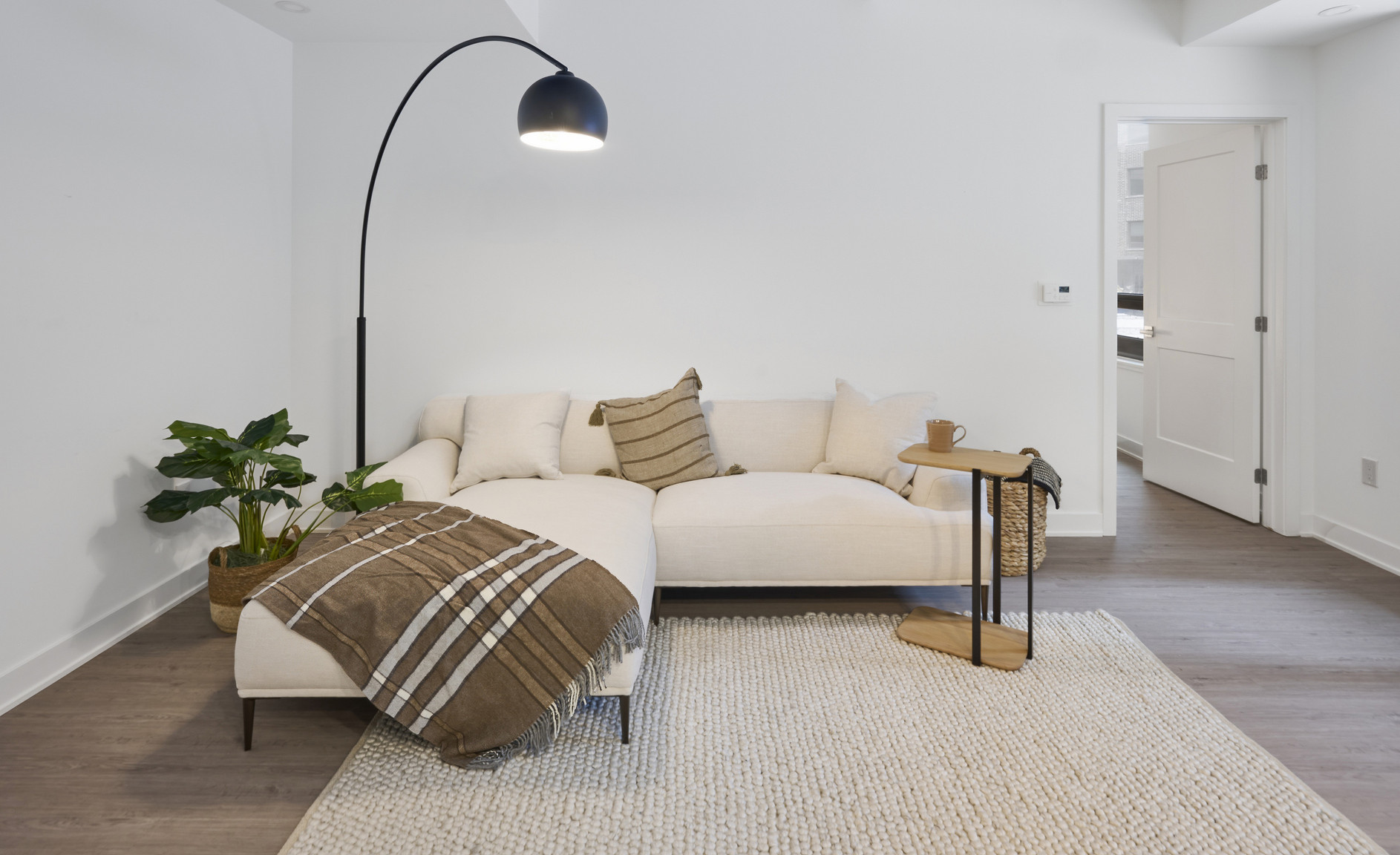 Skye Rentals - Photo 17